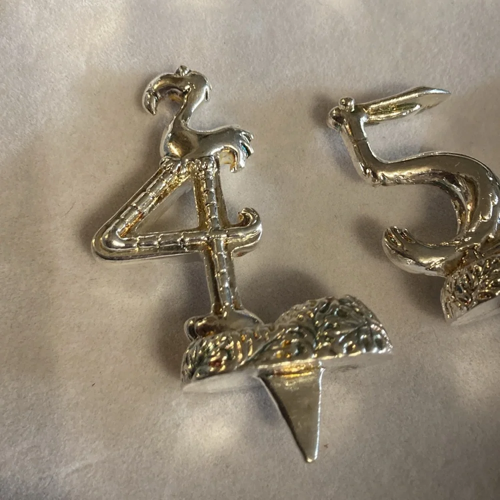 Silver tone animal birthday markers holds candle in each one . 1-6 . Pre owned